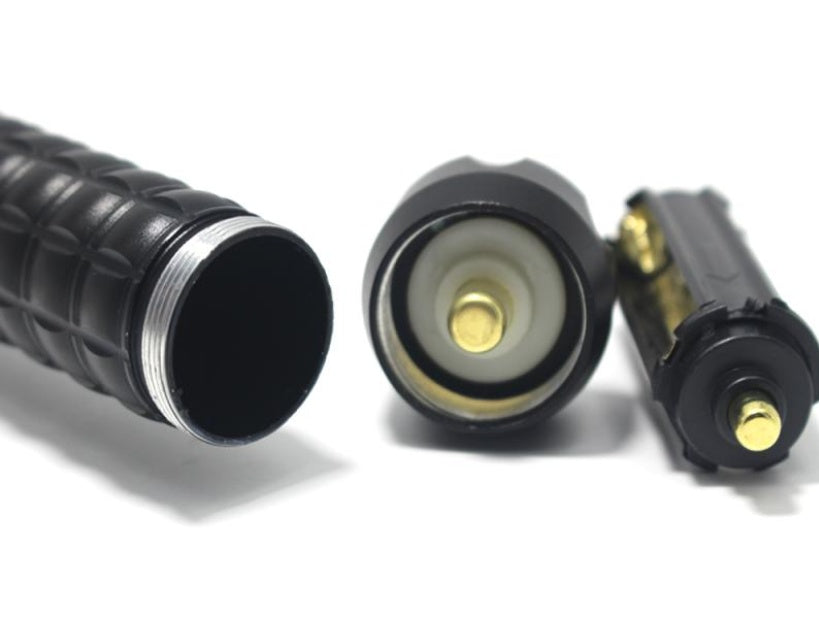 Waterproof LED flashlight